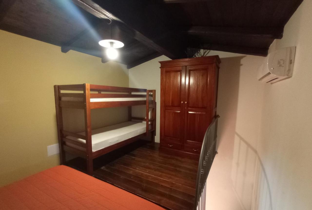 B&B Badde Cubas Usini Exterior foto