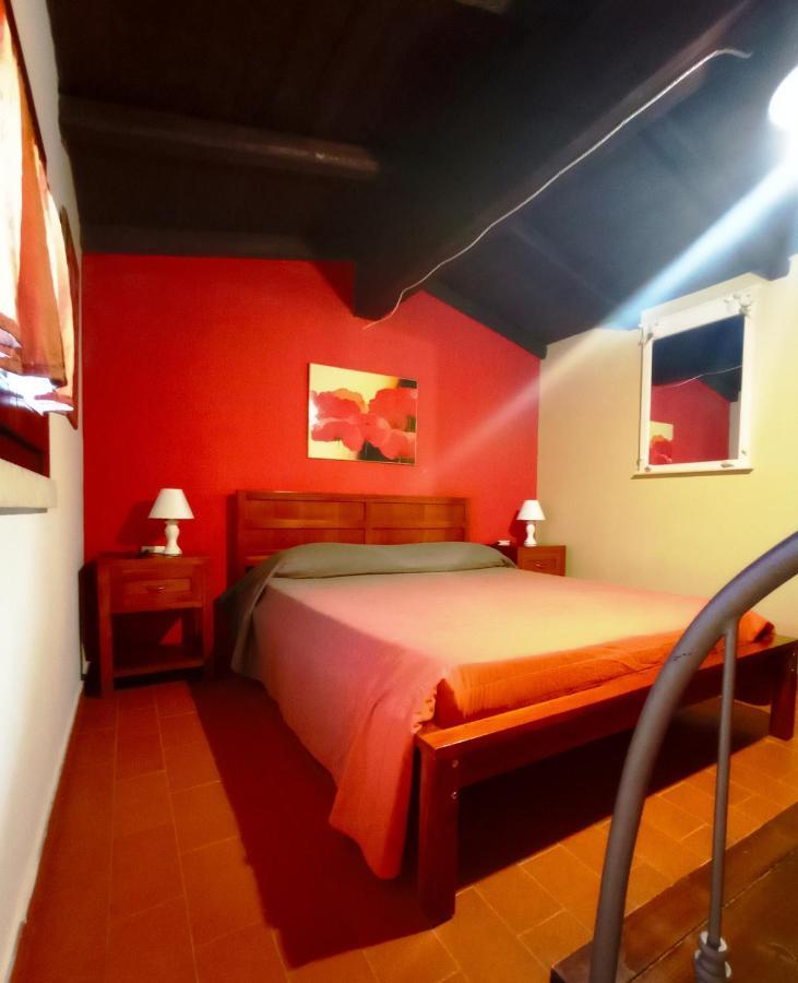 B&B Badde Cubas Usini Exterior foto