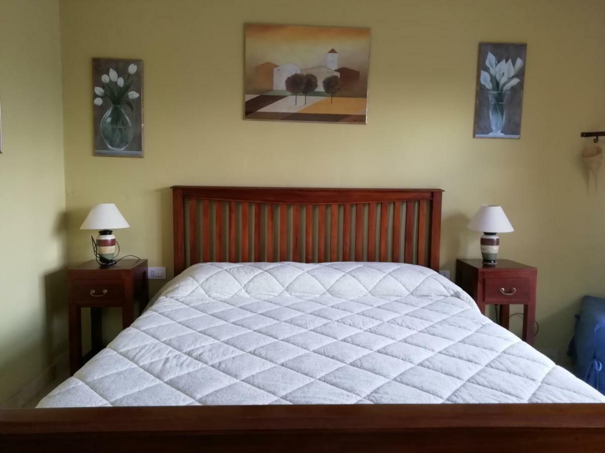 B&B Badde Cubas Usini Exterior foto